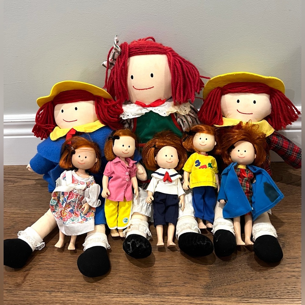 Lot of Vintage Madeline dolls